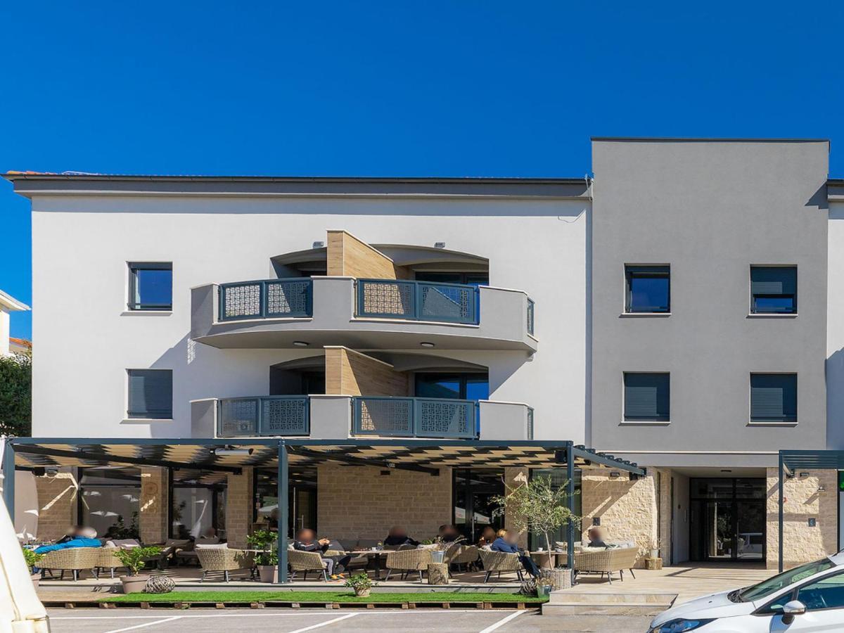 Apartment Wing 77 By Interhome بولا المظهر الخارجي الصورة