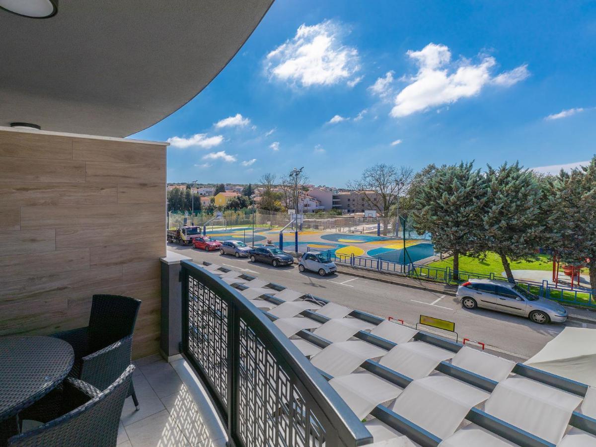 Apartment Wing 77 By Interhome بولا المظهر الخارجي الصورة