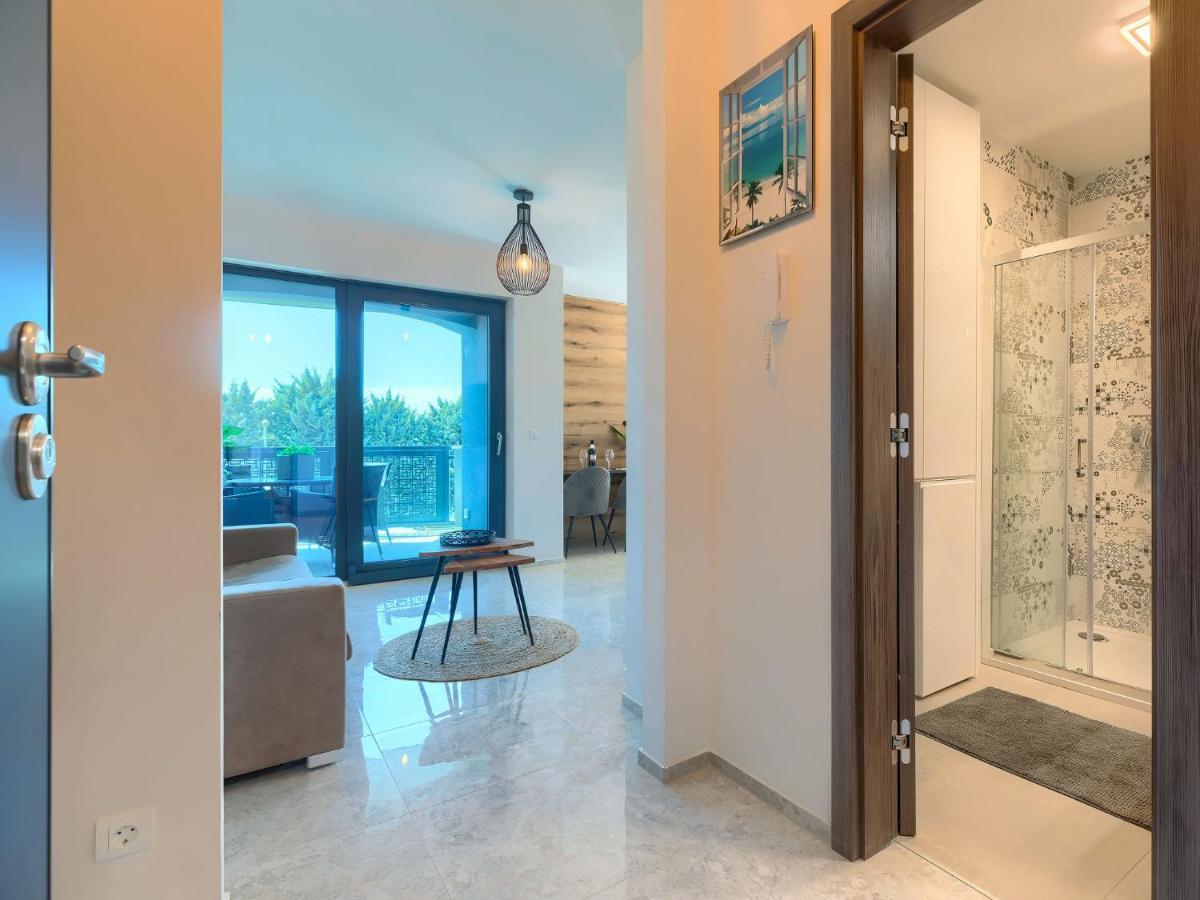 Apartment Wing 77 By Interhome بولا المظهر الخارجي الصورة