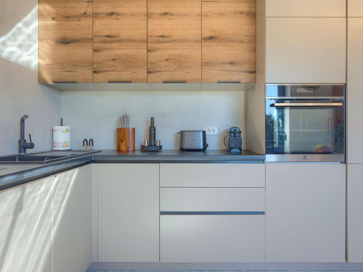 Apartment Wing 77 By Interhome بولا المظهر الخارجي الصورة